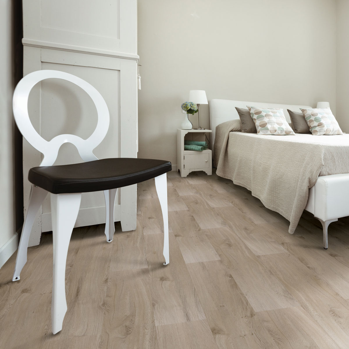 Hydro Step Click Flooring Welsh Oak Roomset