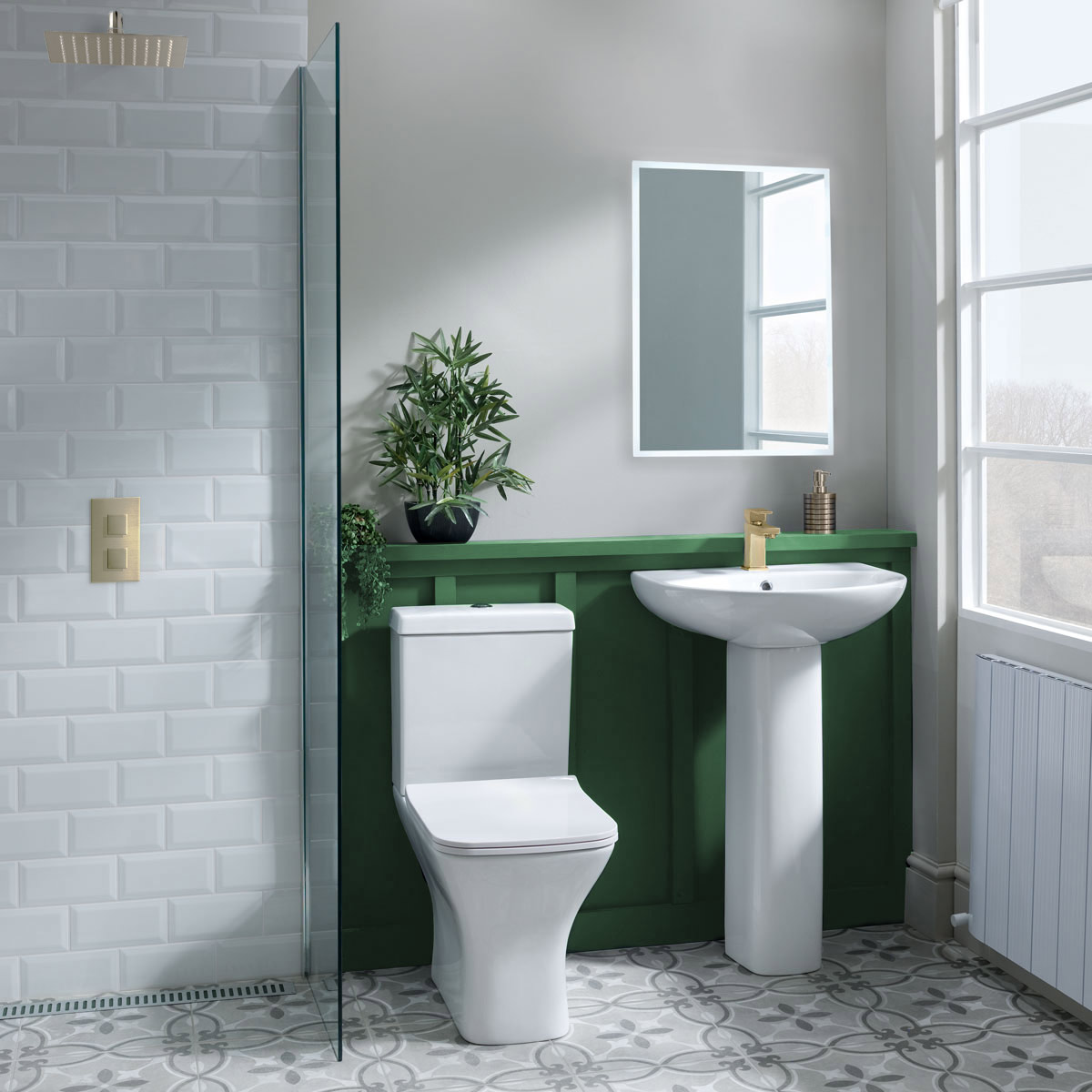 Lydford Open Back Comfort Close Coupled Rimless Toilet with Soft Close Seat