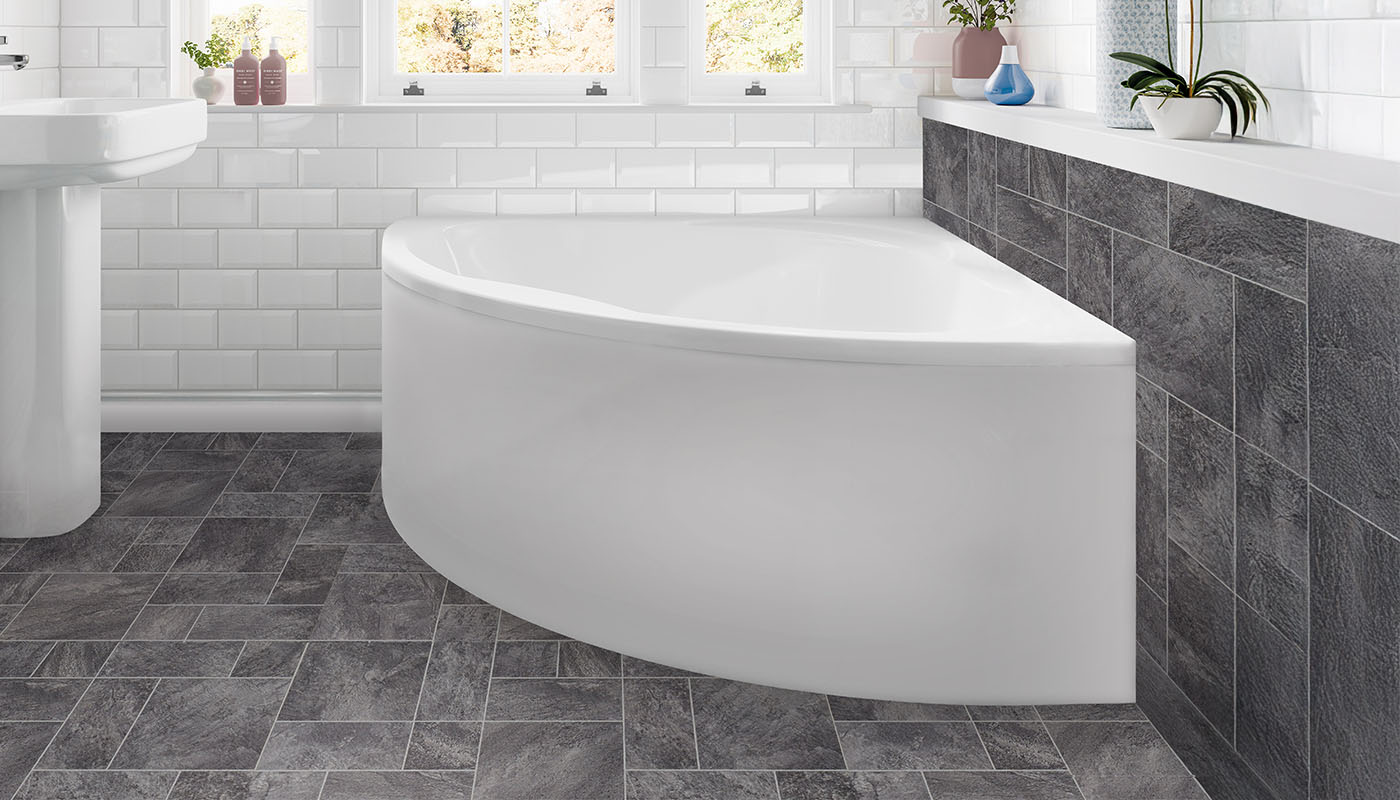 Are Corner Baths a Good Option for Small Bathrooms?