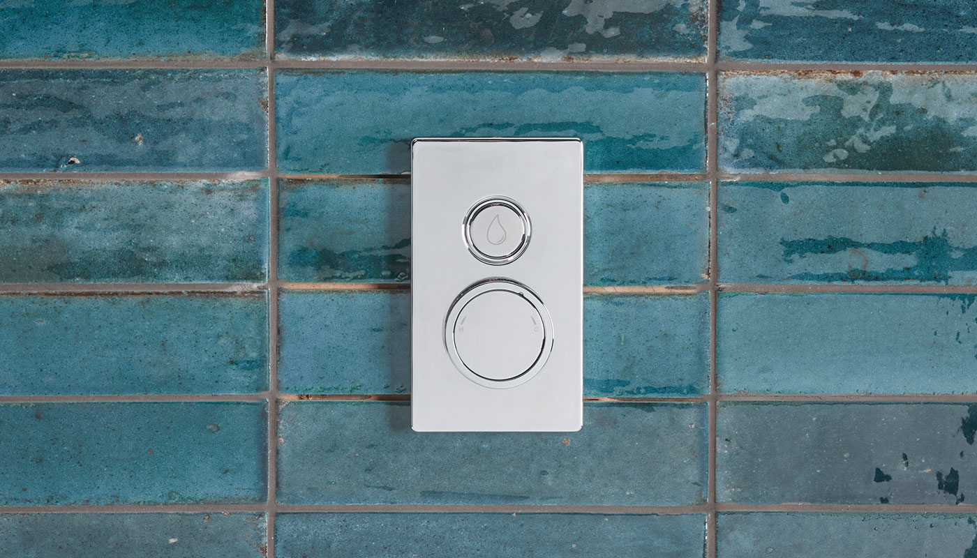 Concealed shower valve